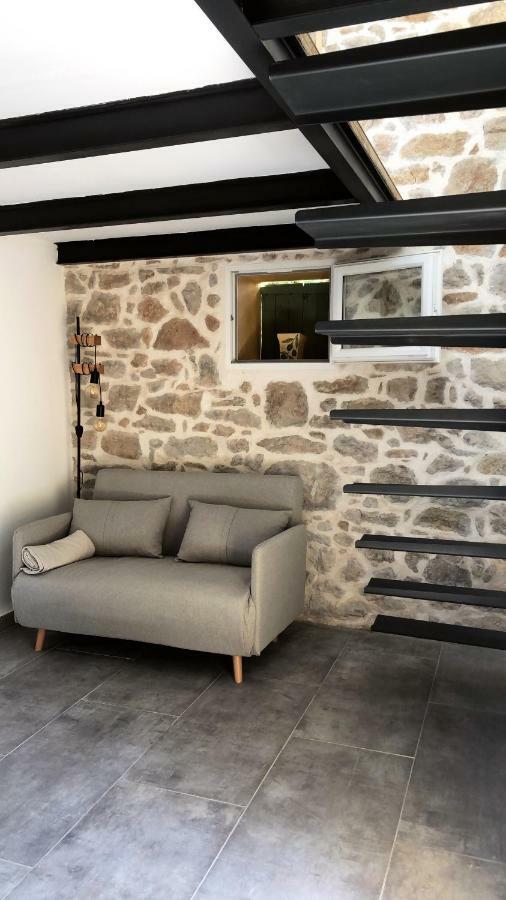 Sainte Victoire Le Cabanon * Puyloubier