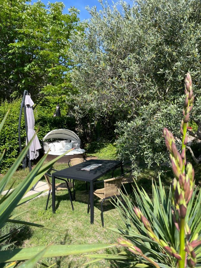 Sainte Victoire Le Cabanon Hébergement de vacances
