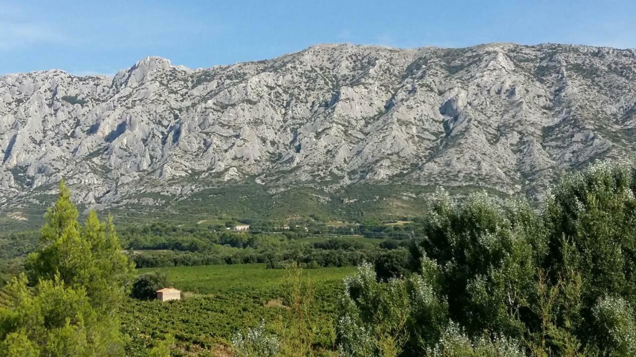 Sainte Victoire Le Cabanon * Puyloubier
